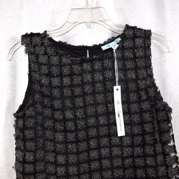 She & Sky new black floral print metallic top - Picture 4 of 4